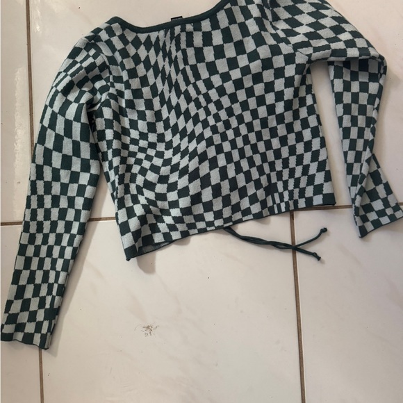 Women’s crop sweater - Picture 2 of 3